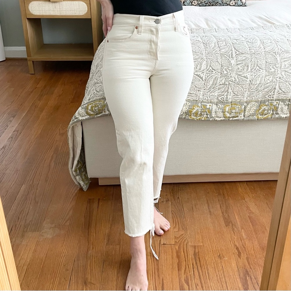 Levi’s Cream Wedgie High Rise Straight Leg Jeans